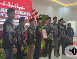 Pasangan FAHAM Resmi Pimpin Sumenep, KPU Serahkan SK Pengesahan