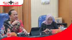 RAPAT: Arif Firmanto saat dalam agenda Konsultasi Ratwal RPJMD 2025-2029 di Surabaya, Kamis, (24/04)
