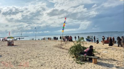 Destinasi Wisata Pantai Salam Pulau Saebus Sapeken Sumenep