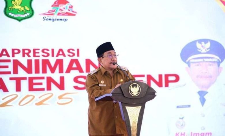 Wakil Bupati Sumenep saat memberikan sambutan pada acara Apresiasi Seniman Kabupaten Sumenep 2025